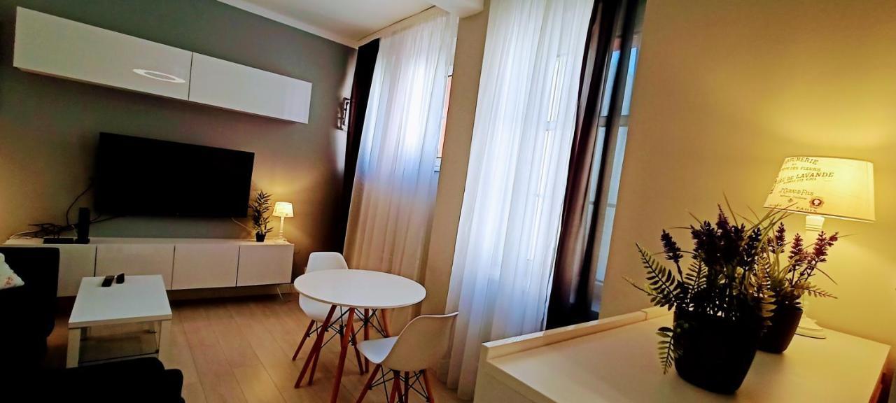 Drzewna Apartamenty - Niepodleglosci Grünberg Exterior foto